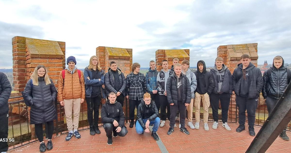 431510836_895615775899581_1477306272786368729_n