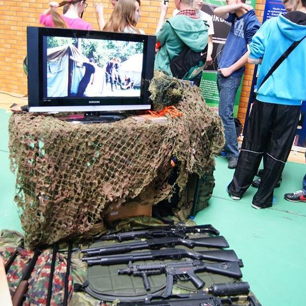 Nasze śliczne policjantki.ZdjęciaZdjęciaZdjęciaZdjęciaZdjęciaZdjęciaZdjęciaZawsze sympatyczna i uśmi (zdjęcie 4)