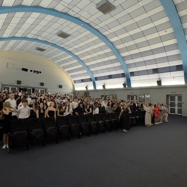 Września o godz.9.00 w sali widowiskowej Kina Wrzos, odbyła się uroczystość rozpoczęcia roku szkolne