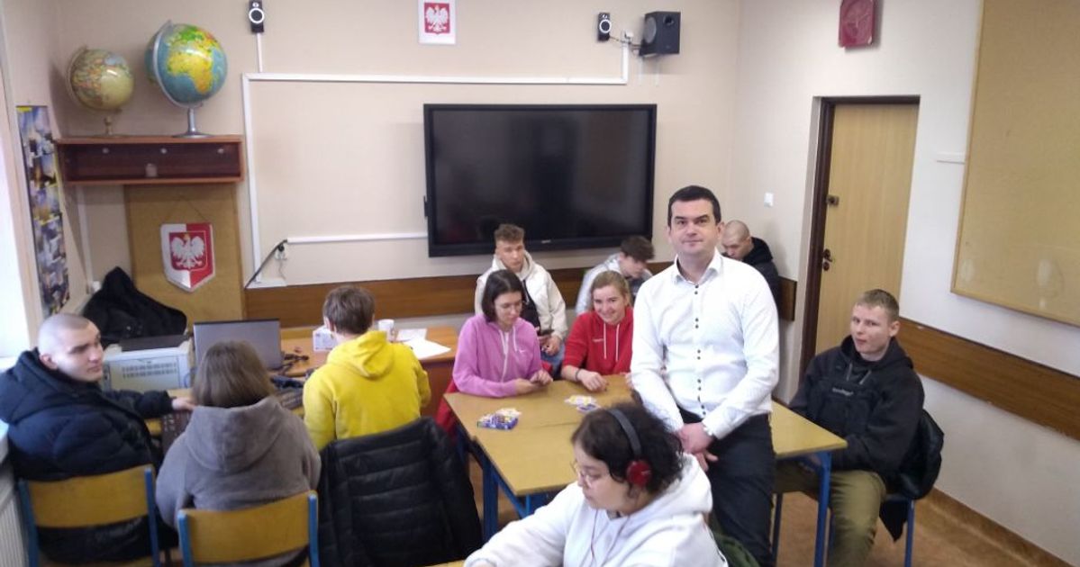 Pierwszy Dzień Wiosny w Menedżerze  Pierwszy Dzień Wiosny, znany wśród uczniów bardziej jako dzień w