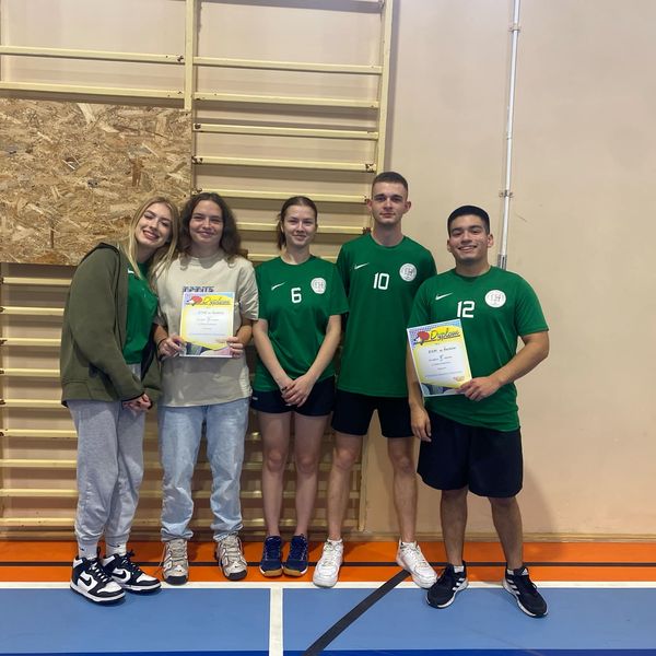 Zawody z tenisa stołowego 🏓🏓🏓 Nasza drużyna chłopców zdobyła drugie miejsce, a dziewcząt trzecie 