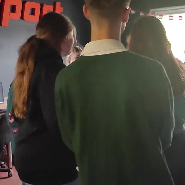 Klatka z filmu 6 — Wpis z Facebooka 2022-10-18