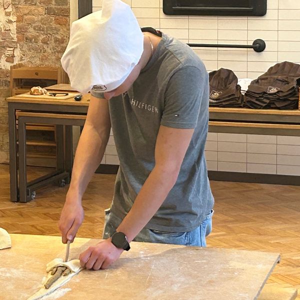 Grudnia uczniowie klasy II LOA oraz kilka osób z klasy III LOB uczestniczyło w wycieczce do Poznania (zdjęcie 7)