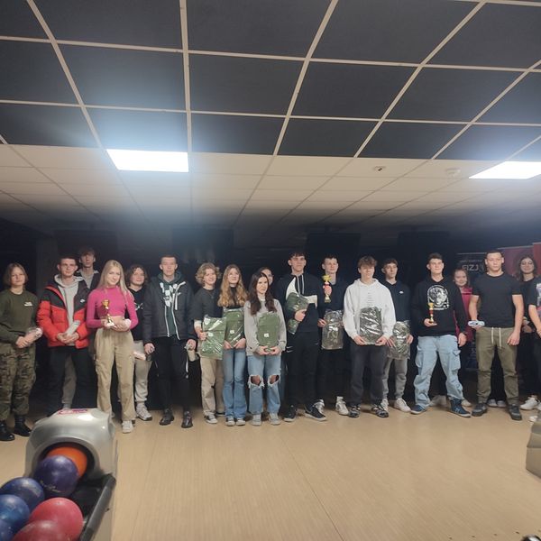 Drużynowy Turniej Bowlingowy (zdjęcie 2)