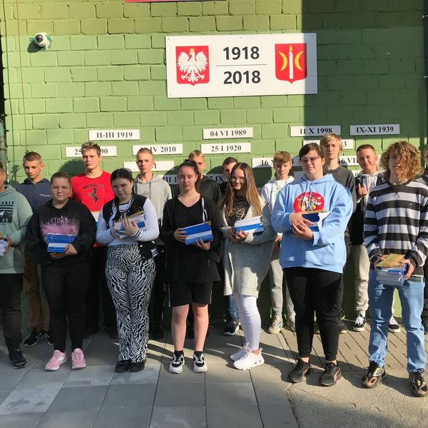 Szkolna Wyprawka (zdjęcie 5)