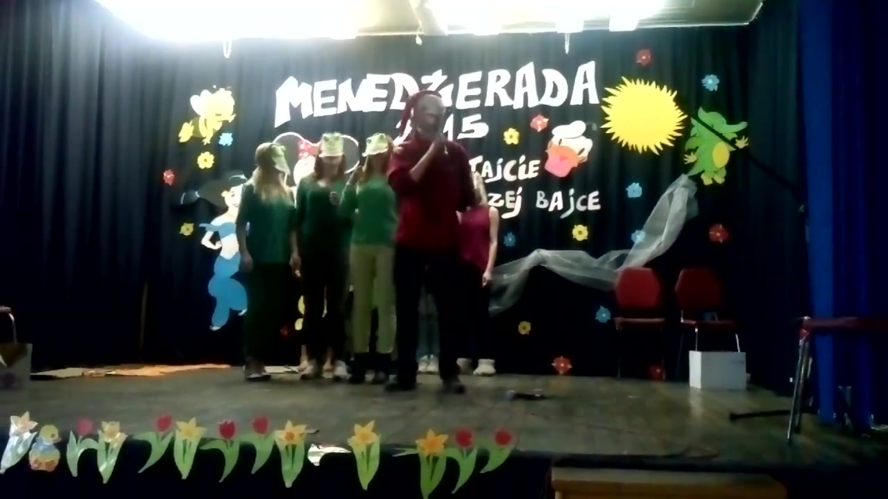 Klatka z filmu 3 — Menedżerada 2015 - występ klasy III LOA