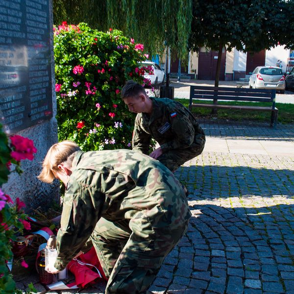 Uroczystość na Małym Rynku (zdjęcie 8)