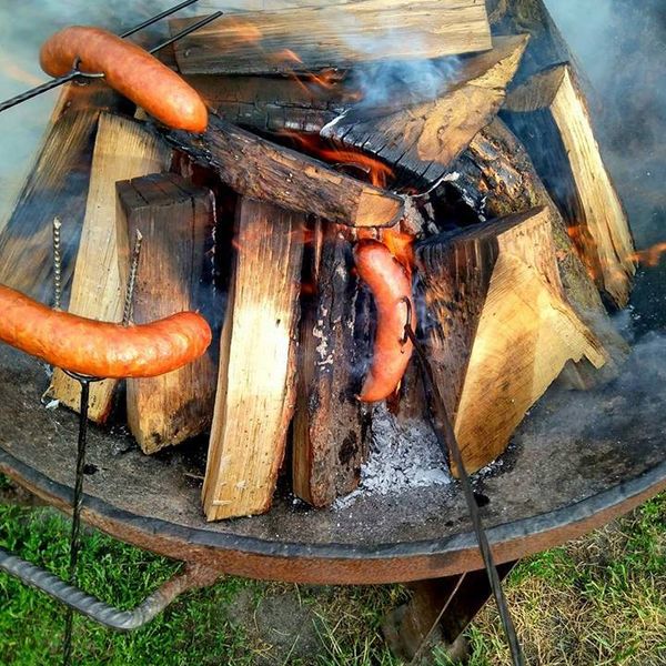 Bitewny kurz Menedżerady już opadł, a grupa zwycięzców z klasy II TA wraz z wychowawcą Mirosławą Kru (zdjęcie 17)