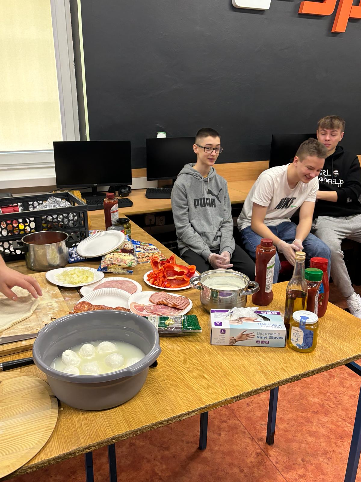 Dzień Wiosny i Dni Otwarte 2024 — ZSM Świecie