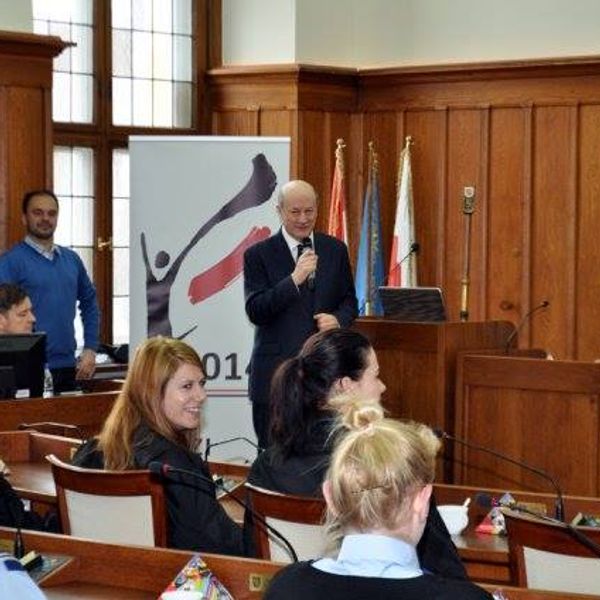 Lekcja inna niż wszystkie”  Dnia 9 kwietnia uczniowie klas I i II Zespołu Szkół Menedżerskich o prof (zdjęcie 8)