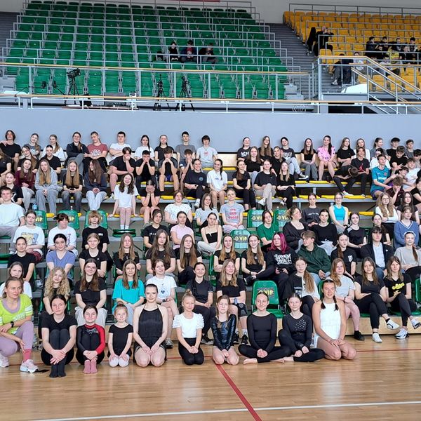 W wiosnę weszliśmy tanecznym krokiem, dzięki zaproszeniu na wspaniałą imprezę zorganizowaną przez II (zdjęcie 3)