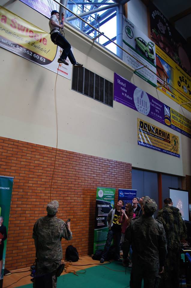 Nasze śliczne policjantki.ZdjęciaZdjęciaZdjęciaZdjęciaZdjęciaZdjęciaZdjęciaZawsze sympatyczna i uśmi (zdjęcie 3)