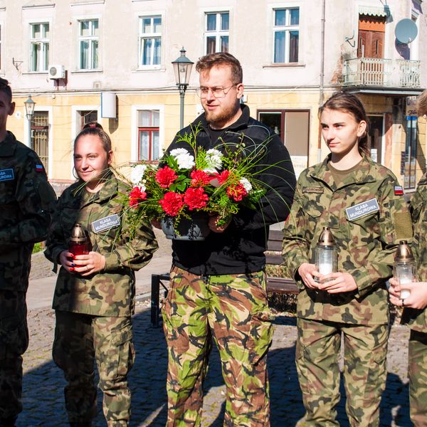 Uroczystość na Małym Rynku (zdjęcie 4)