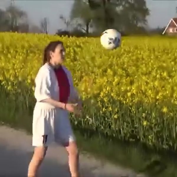 Klatka z filmu 5 — REKLAMA