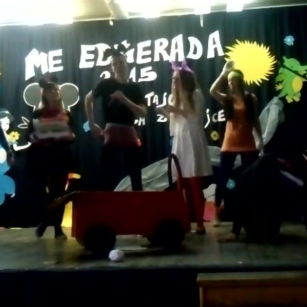 Klatka z filmu 7 — Miejsce: Zespół Szkół Menedżerskich w Świeciu (53.41277, 18.