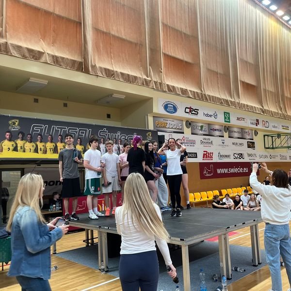 Serdecznie podziękowania dla 2LO w Świeciu za coroczną wspaniałą imprezę sportową! Dziękujemy za zap (zdjęcie 2)