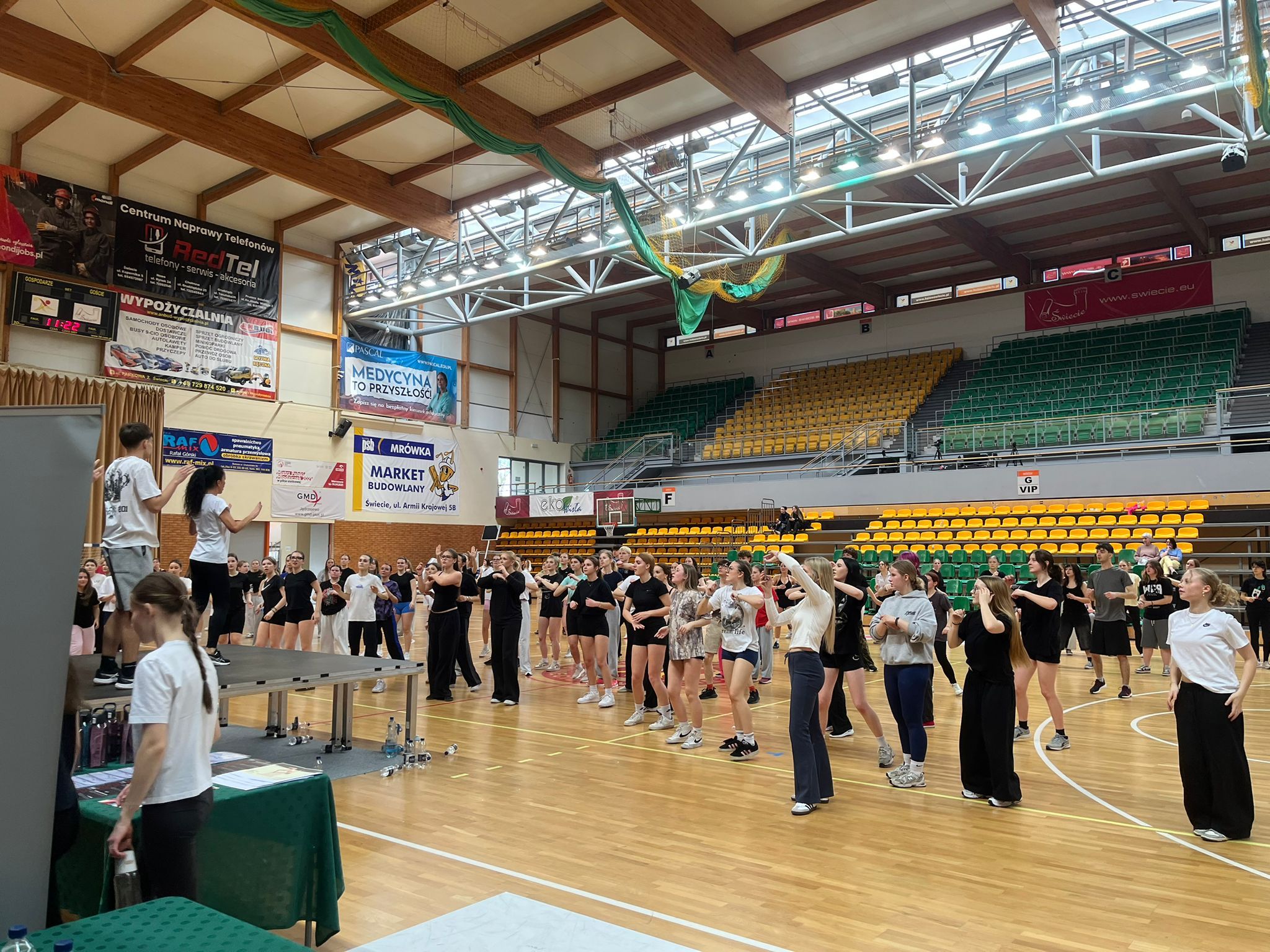 Serdecznie podziękowania dla 2LO w Świeciu za coroczną wspaniałą imprezę sportową! Dziękujemy za zap (zdjęcie 3)