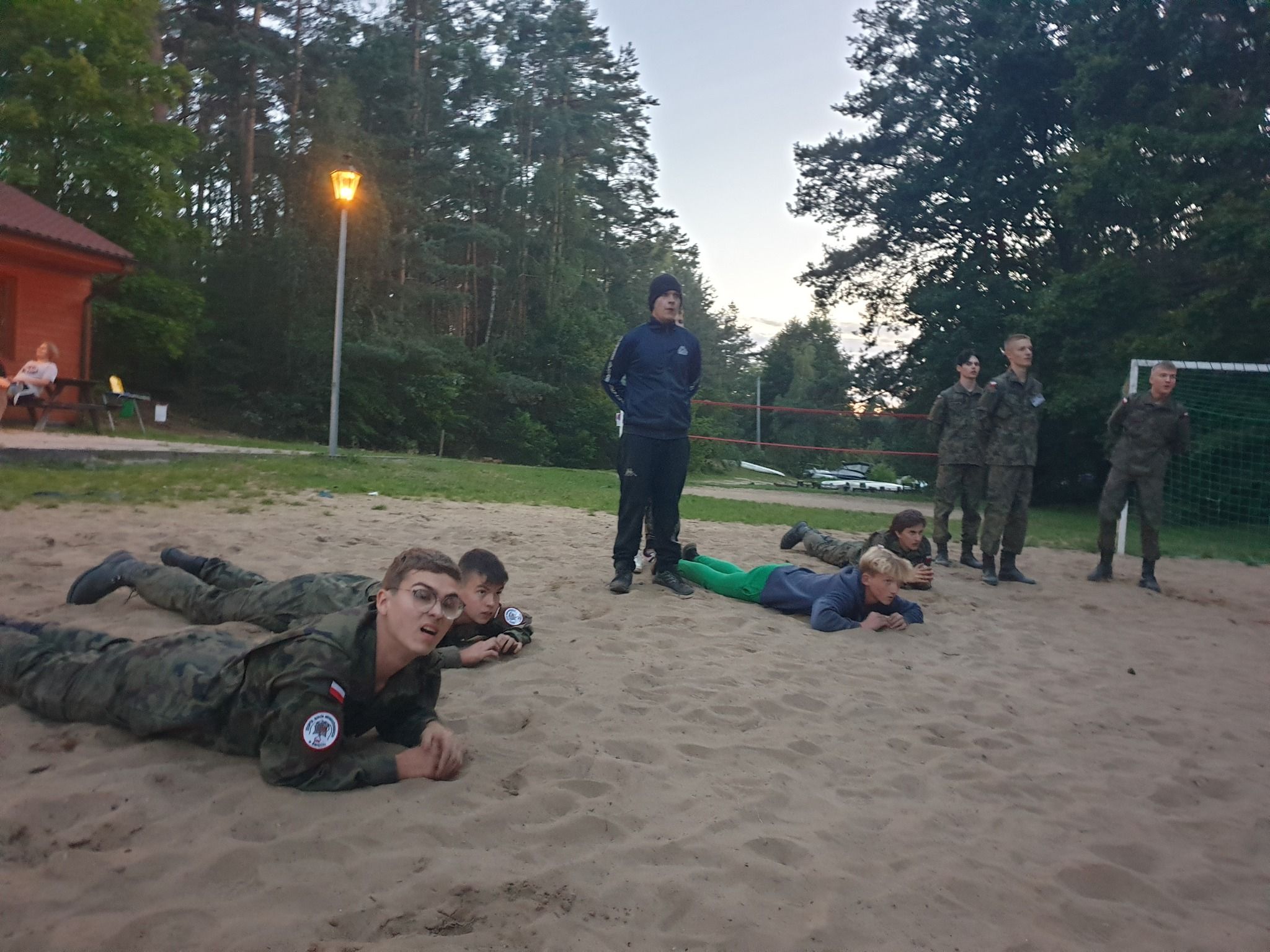 Wyjazd integracyjny i obóz szkoleniowy klas mundurowych (zdjęcie 11)