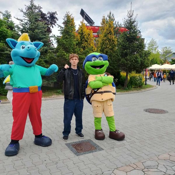 W dniach 12-14 maja , klasa II B Liceum Ogólnokształcącego  wybrała się na trzydniową wycieczkę do K (zdjęcie 6)