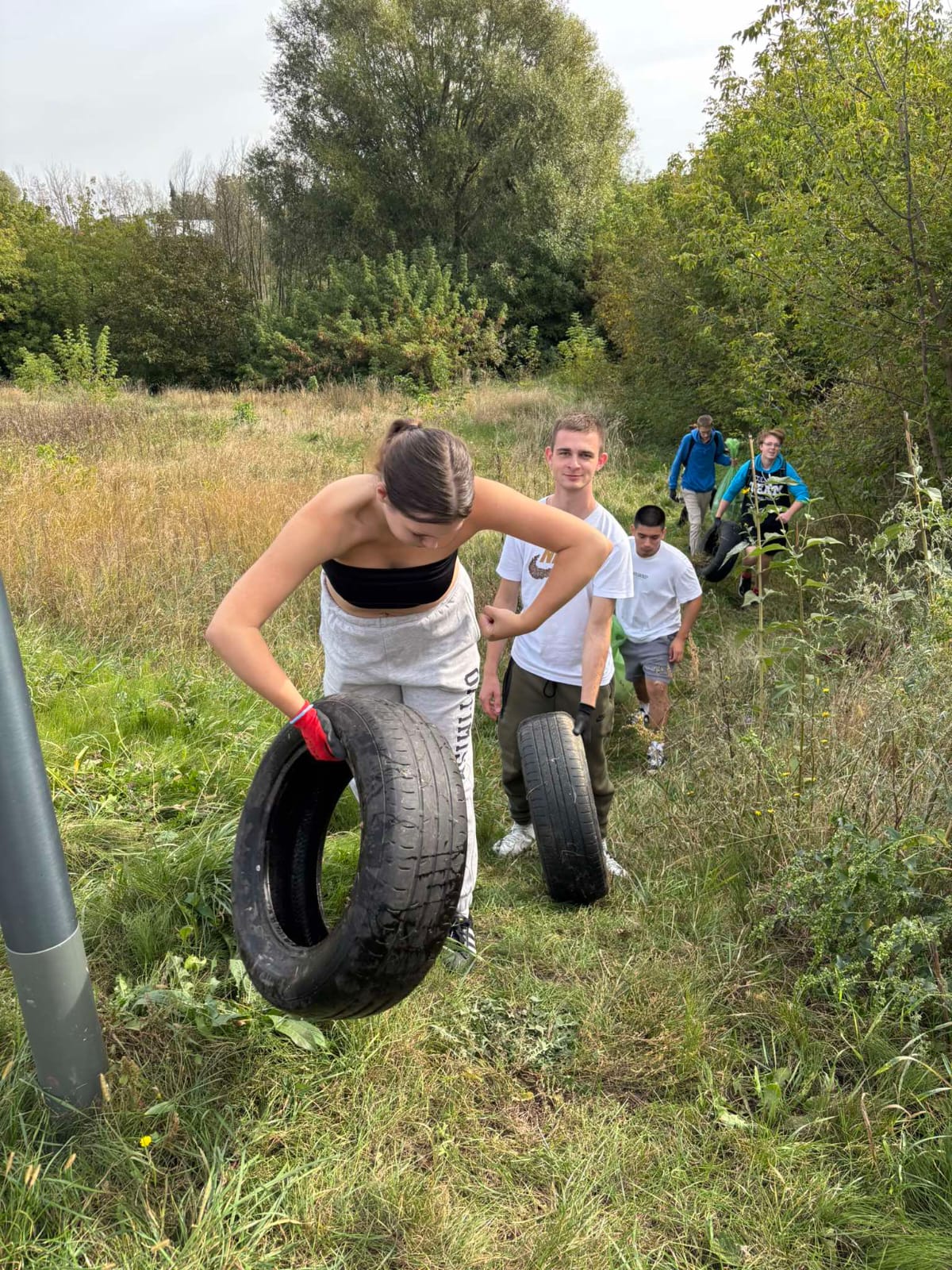 Sprzątanie Świata ZSM (zdjęcie 6)