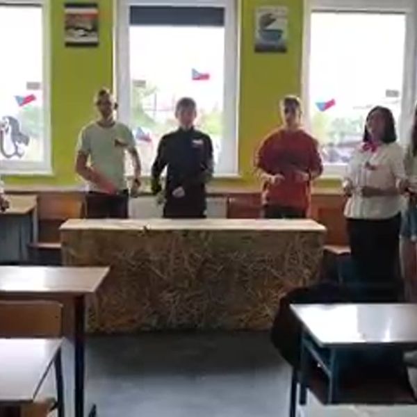 Klatka z filmu 45 — Wpis z Facebooka 2022-10-18