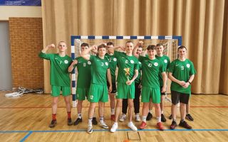 W dniu dzisiejszym uczniowie naszej szkoły wzięli udział w turnieju promującym zawód policjanta, org