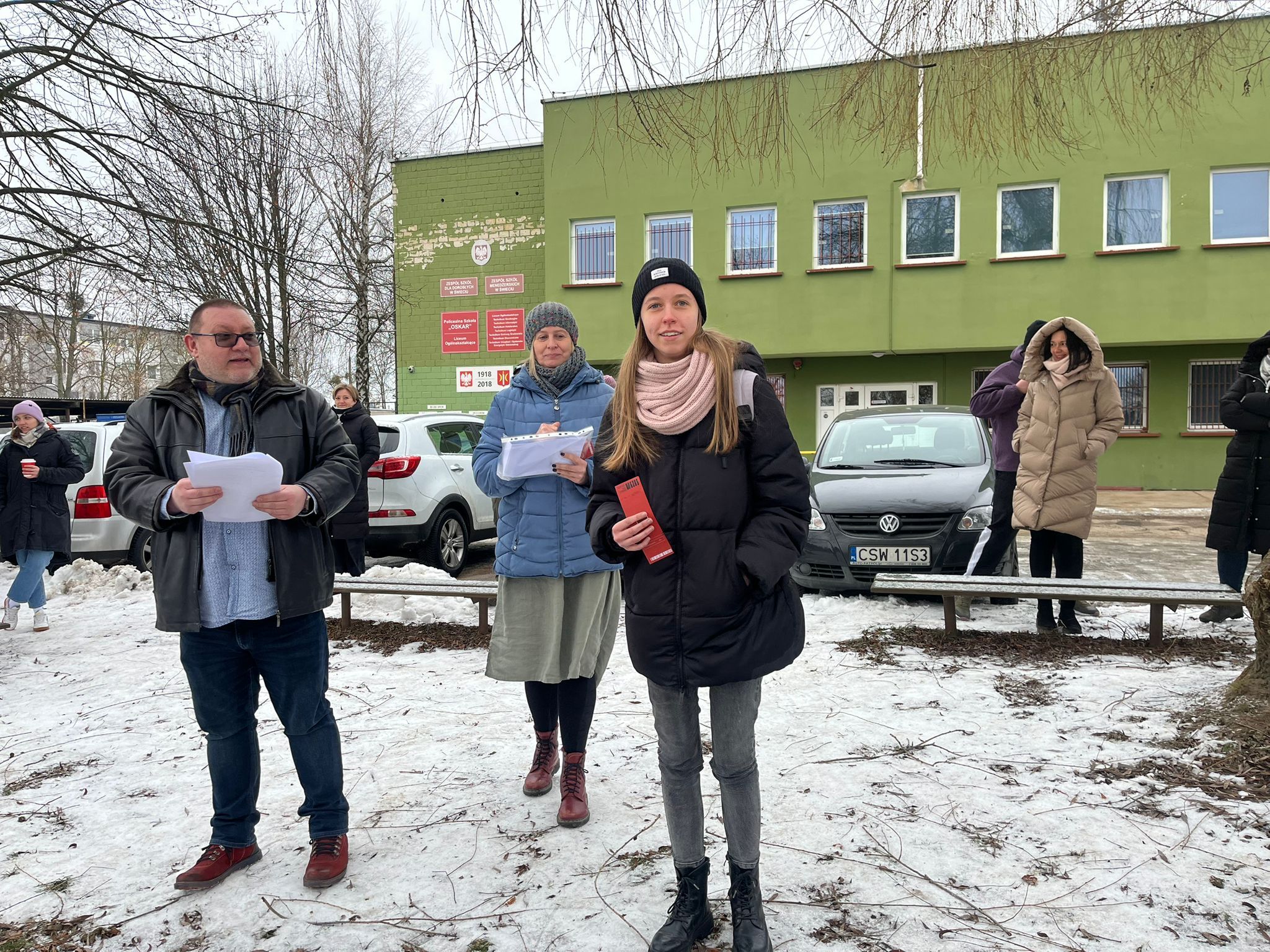 Zaległe zdjęcia, z ostatniego apelu :)  Stypendia Dyrektora oraz wyróżnienia za frekwencję dla uczni (zdjęcie 3)