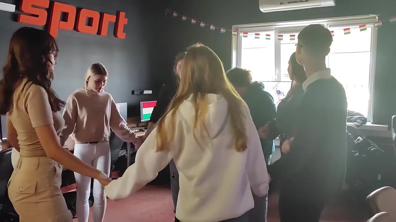 Klatka z filmu 1 — Wpis z Facebooka 2022-10-18