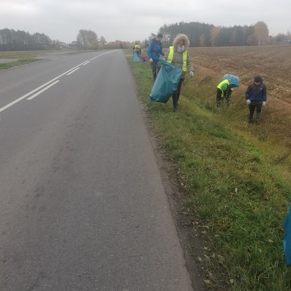 Niepodległościowe śmieciobranie (zdjęcie 5)