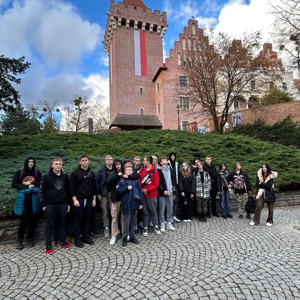 Listopada we wtorek grupa 21 uczniów oraz 2 opiekunów udała się na wycieczkę do Poznania (zdjęcie 7)