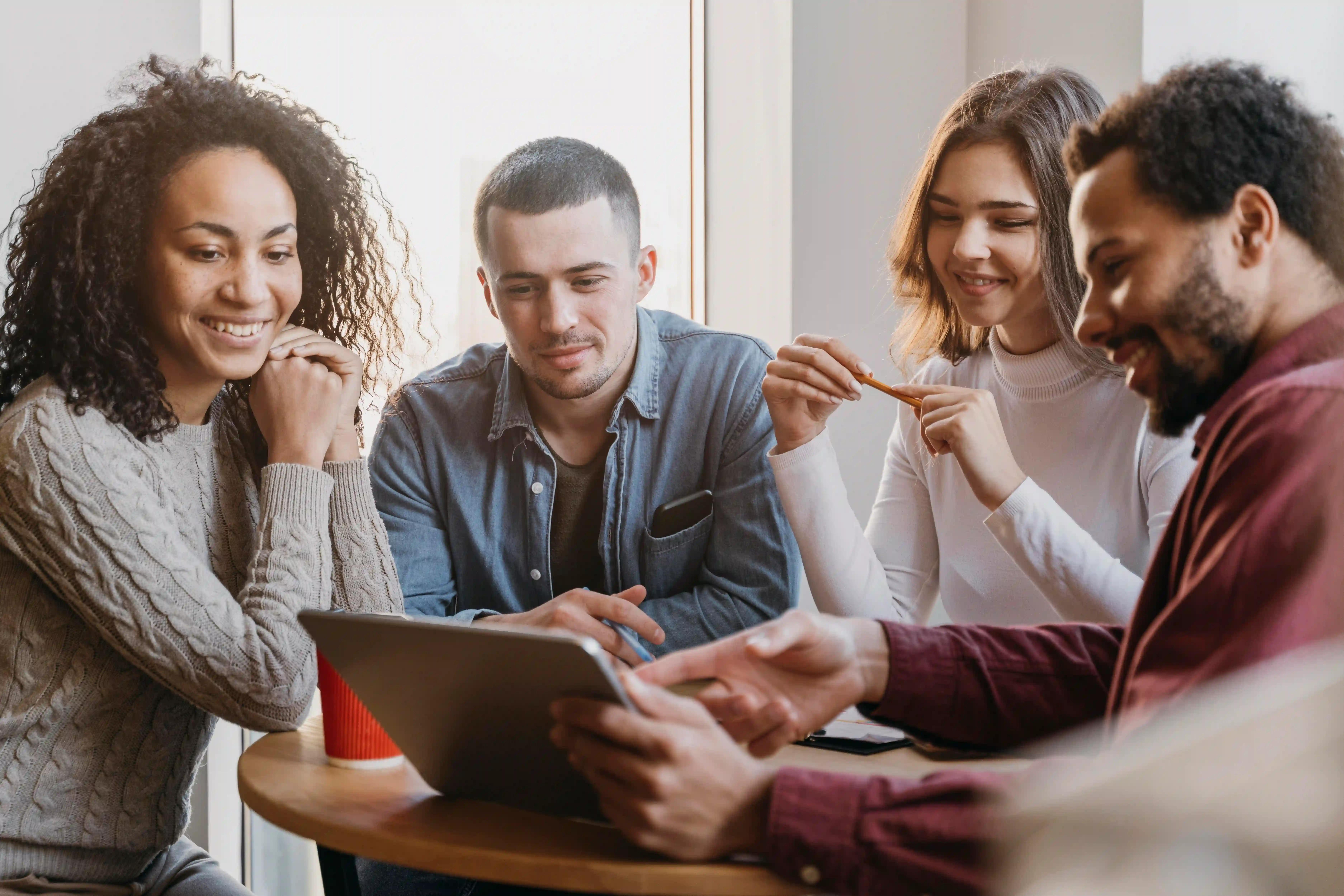 A união faz a sell: como incentivar a colaboração dos alunos para aumentar as vendas de cursos online?
