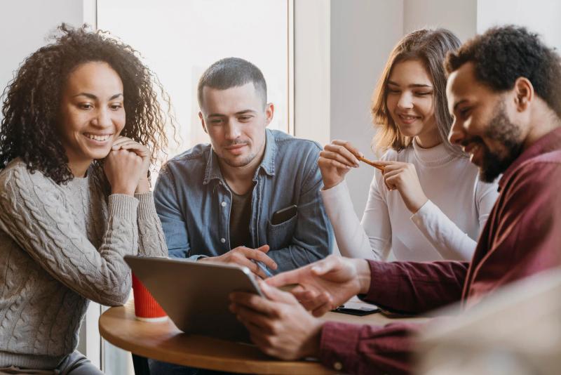 A união faz a sell: como incentivar a colaboração dos alunos para aumentar as vendas de cursos online?