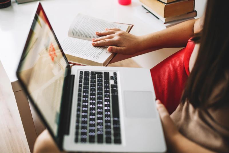 Conte sua história: como utilizar o storytelling para tornar seus cursos online mais envolventes