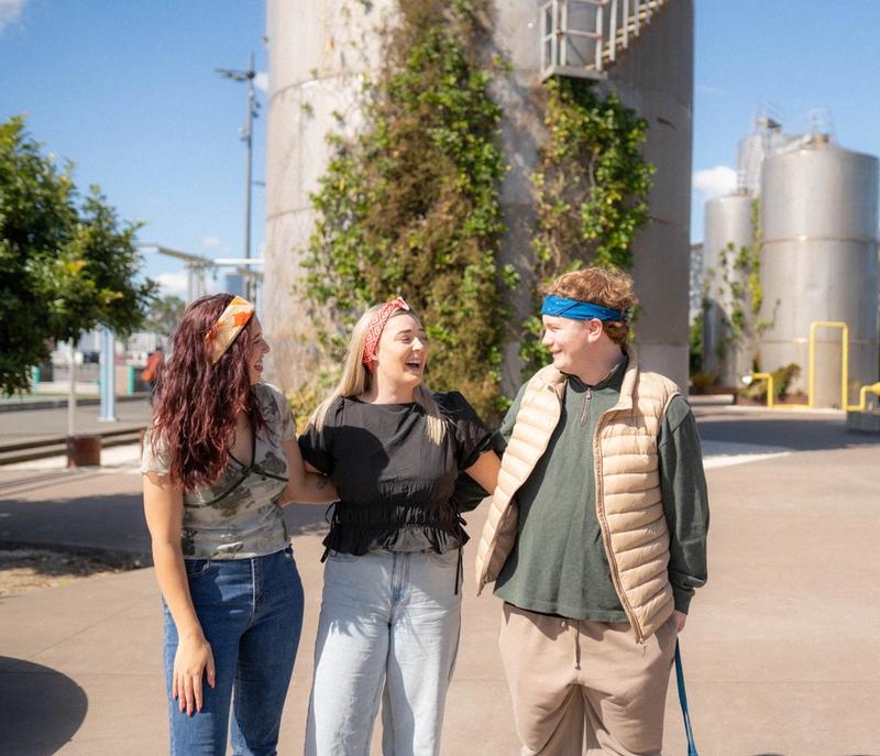 three rangatahi together three rangatahi together