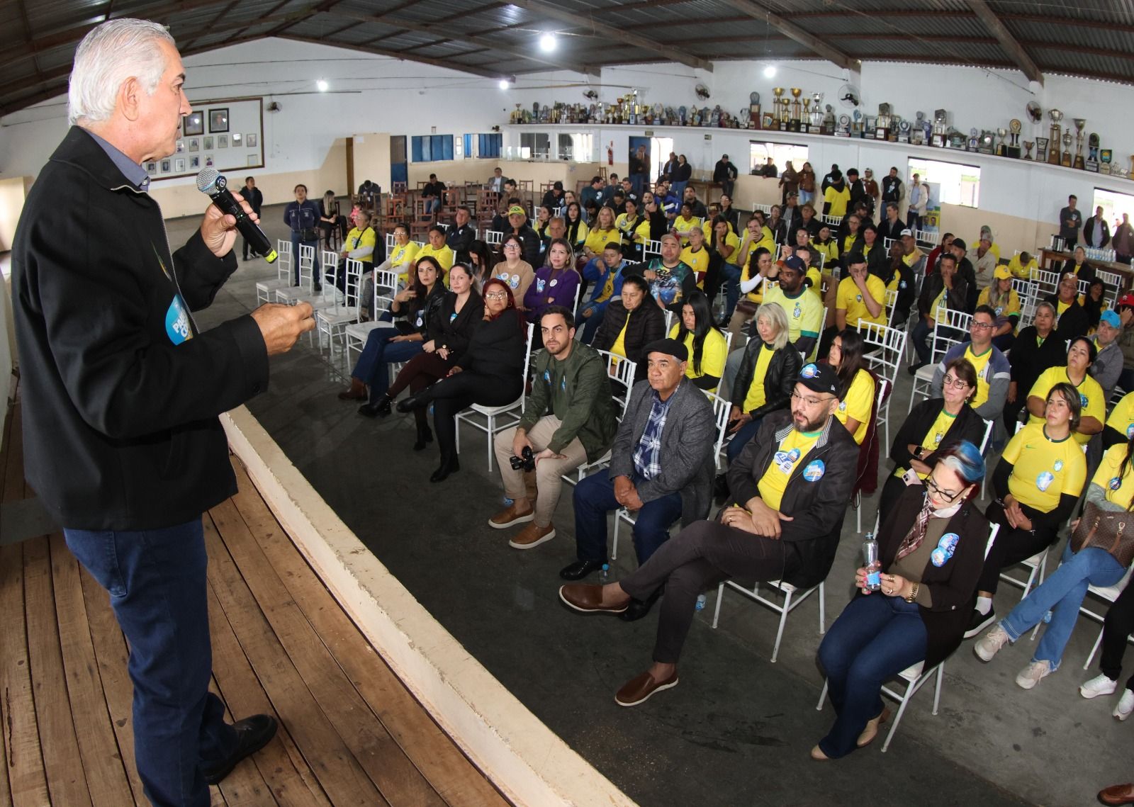 Em reunião com produtores e empresários, Reinaldo defende mudança da política agrícola