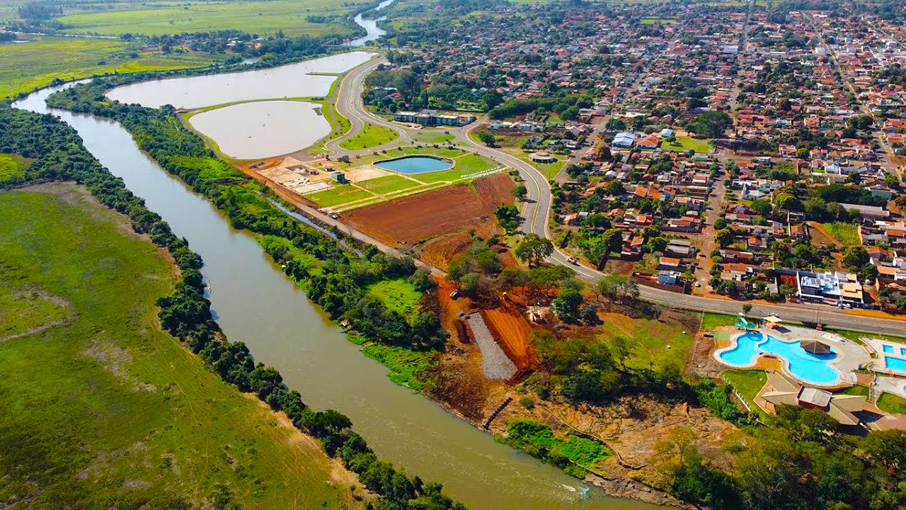 Em Fátima do Sul, Reinaldo entregou quartel do Corpo de Bombeiros e iniciou a pavimentação a MS-278