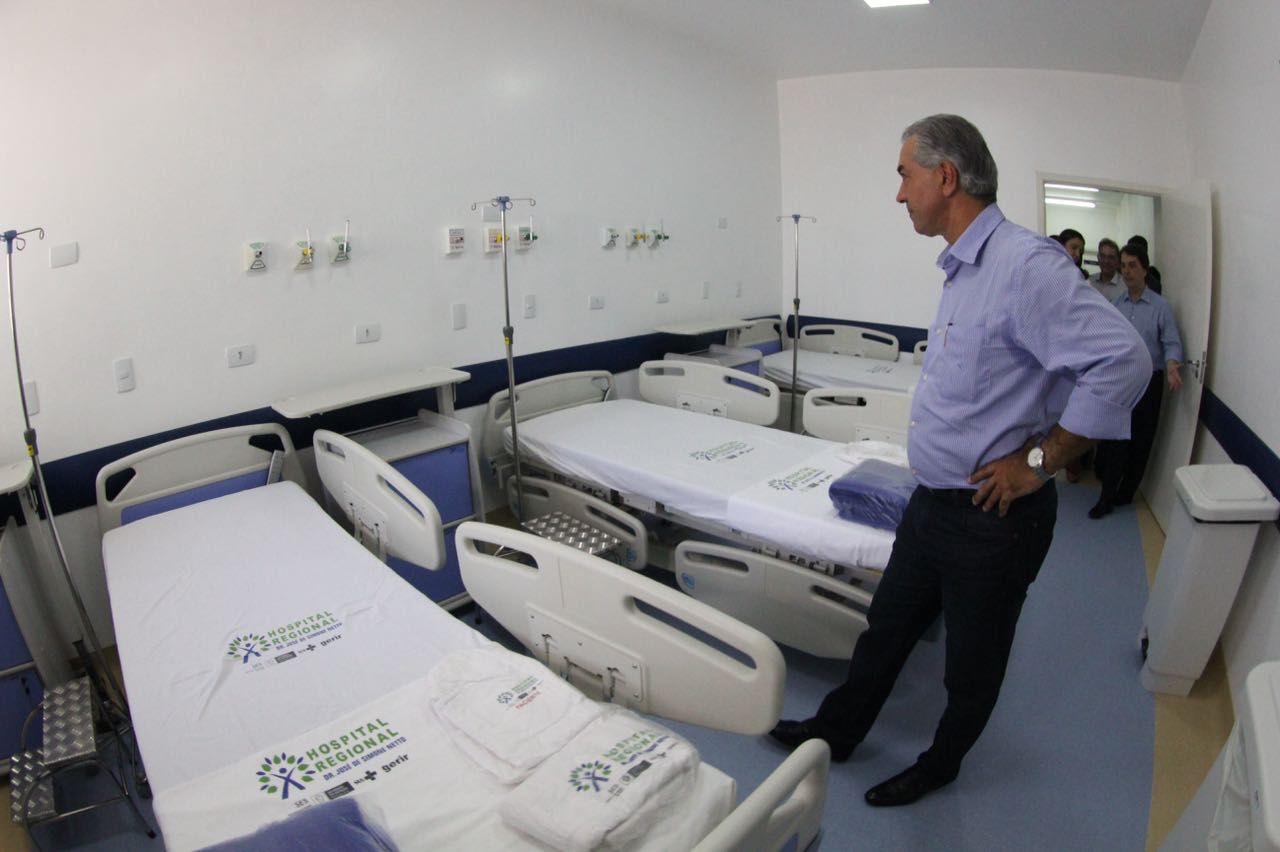 Em Ponta Porã, Reinaldo entregou mais de 1,3 mil moradias e reestruturou o Hospital Regional