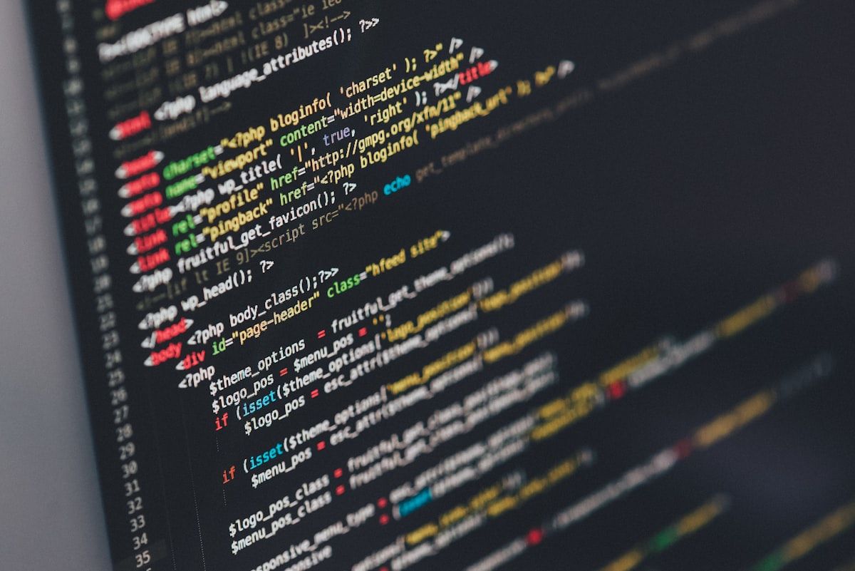 Code source d'un thème WordPress affiché dans un éditeur