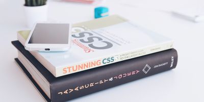 Image de couverture de l'article : Tailwind CSS vs CSS classique : le bon choix pour votre projet