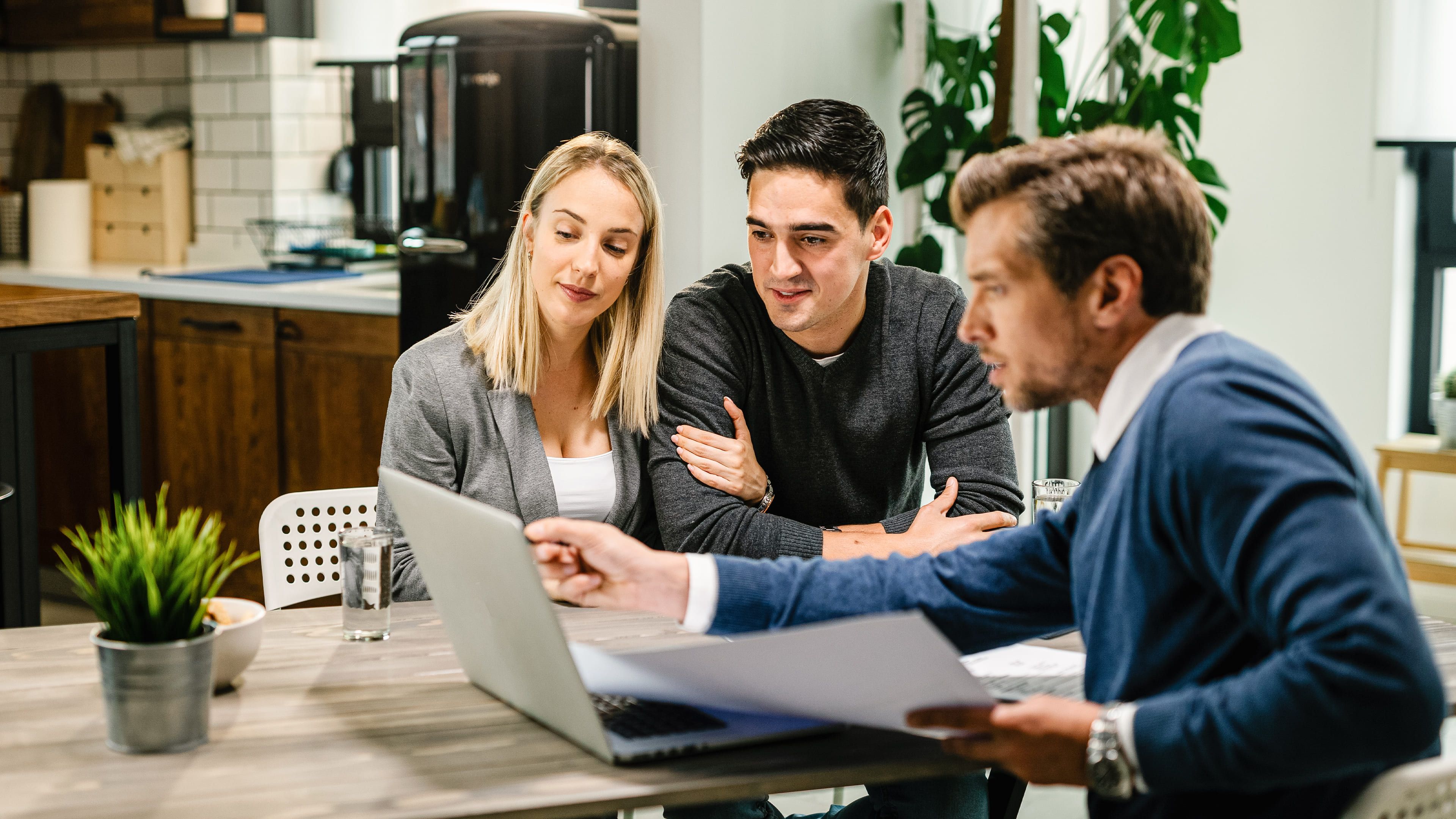 5 Signs You Need a One-on-One Property Manager for Your Portfolio in Dubai