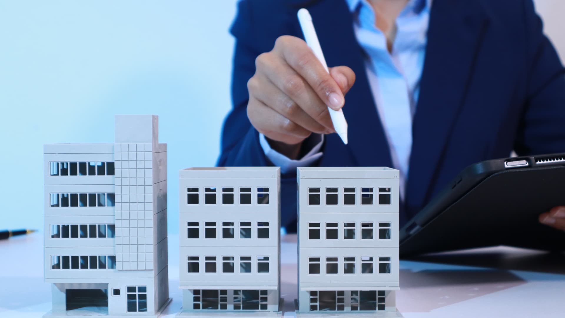 Comprehensive Guide to Property Maintenance in Dubai for Landlords