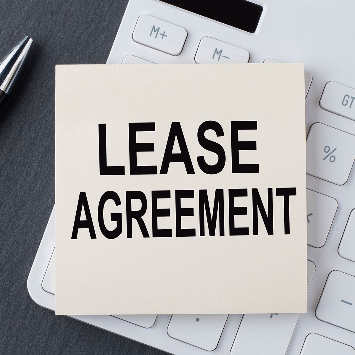 A complete landlord guide to Dubai's lease types, tenancy contracts, and legal requirements for rent and renewals.