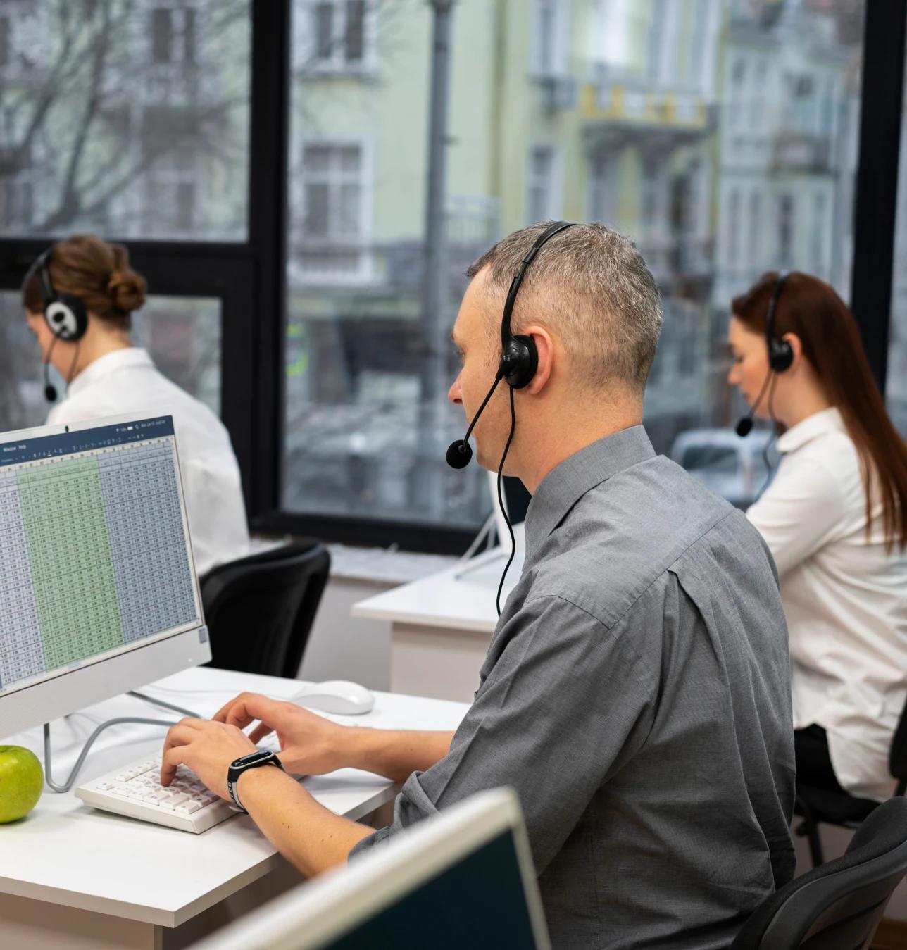 Freight broker and logistics company financing — pay carriers without waiting on shippers