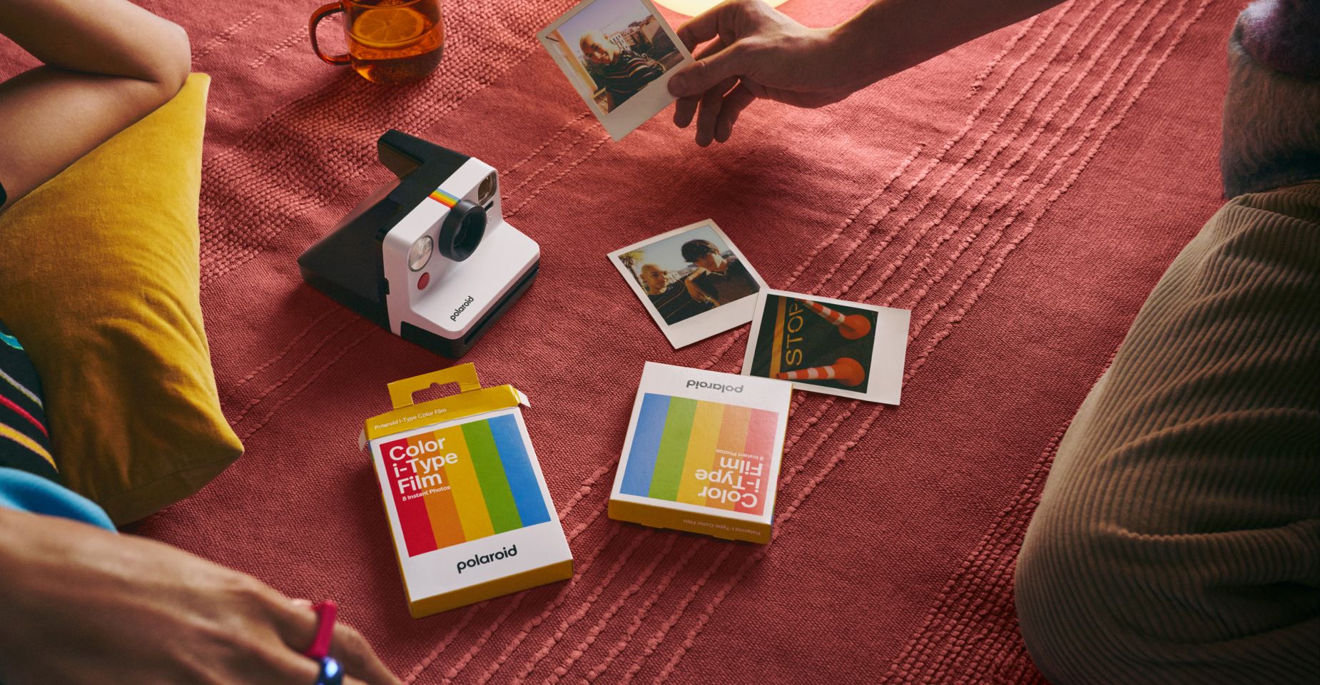 Shop Polaroid Now Generation 2 i-Type Instant Camera | Polaroid UK