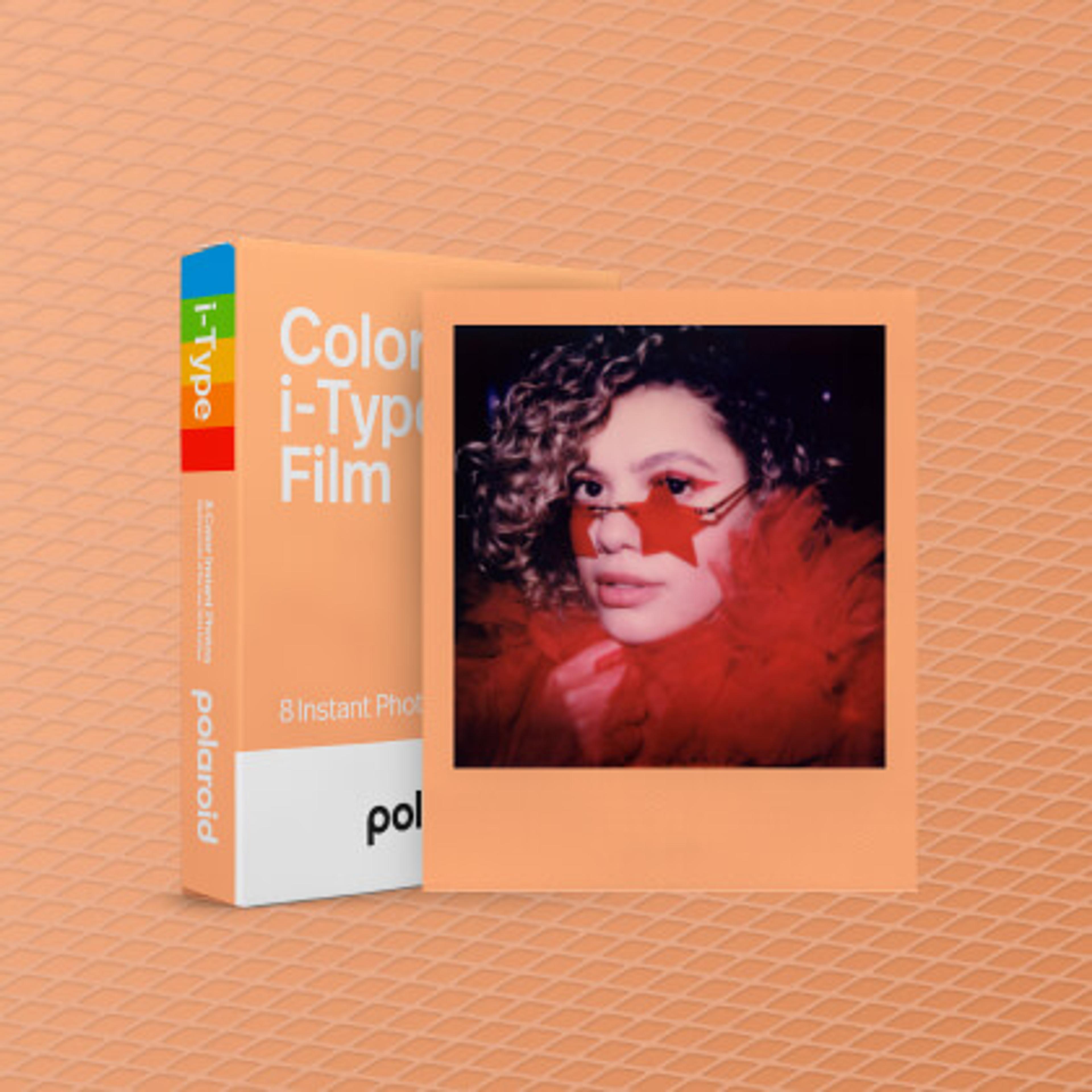Polaroid x Pantone