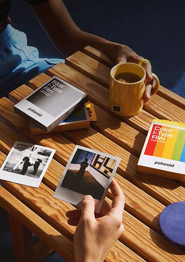 Polaroid Color i-Type Film - Summer Edition – Reformed Film Lab