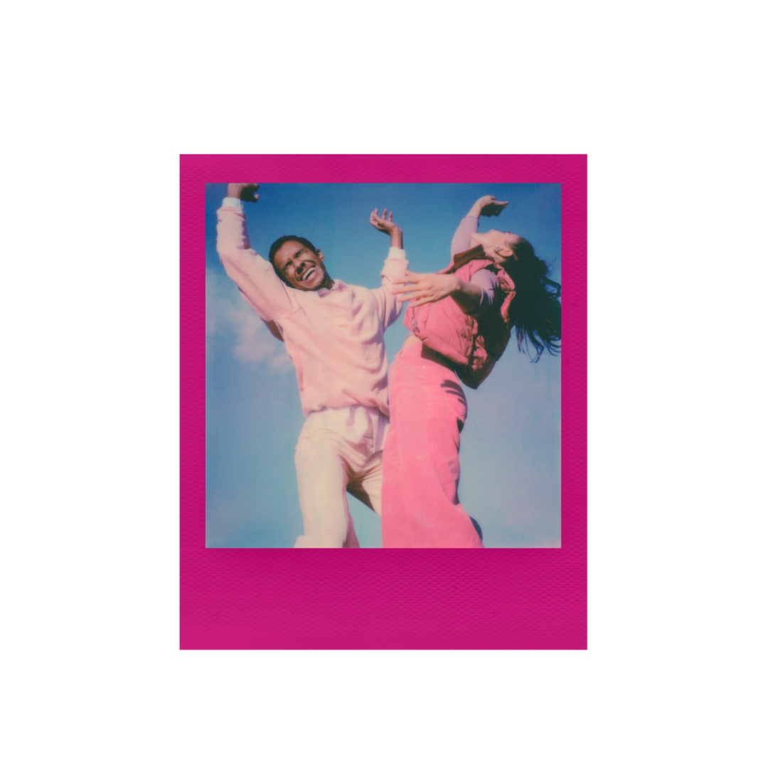 New Polaroid Color iType film with Color Frames