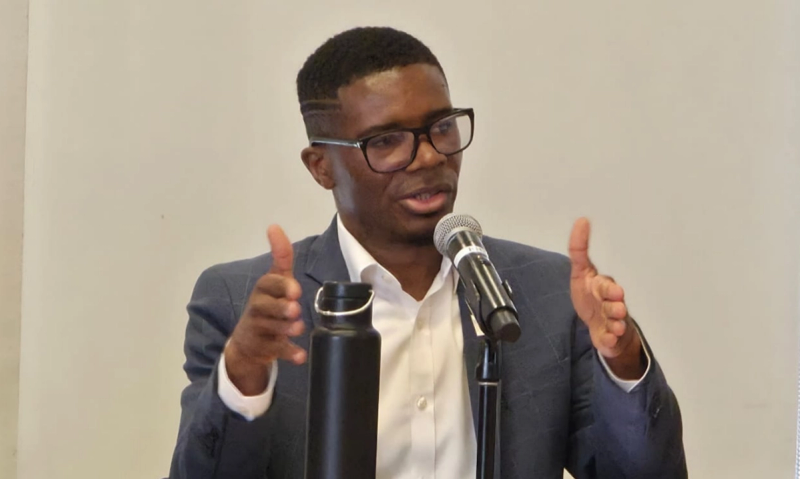 George W. Tarr delivering lecture
