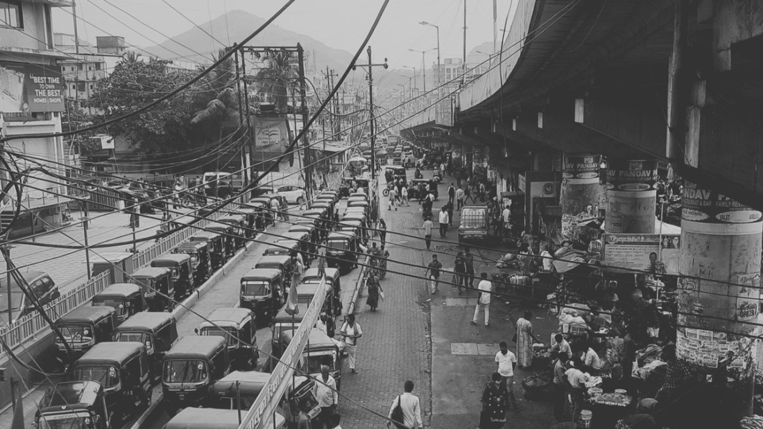 Mumbai rickshaw stand