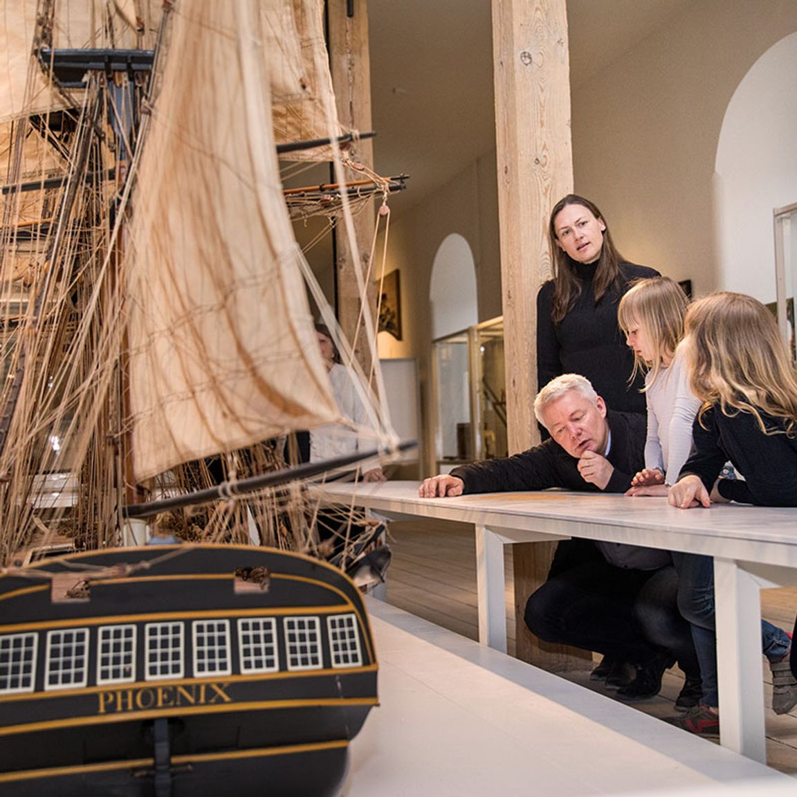 Skibsmodeller er ikke blot smukke, de er også praktiske og blev brugt til at vise, hvordan det færdige skib skulle se ud for håndværkere, der ikke nødvendigvis kunne læse en manual.